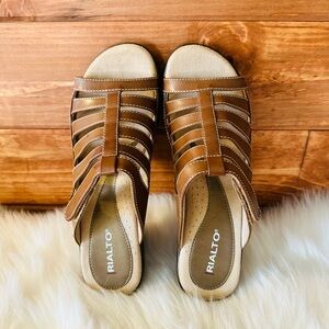 Rialto Women's Brown Strappy Sandals